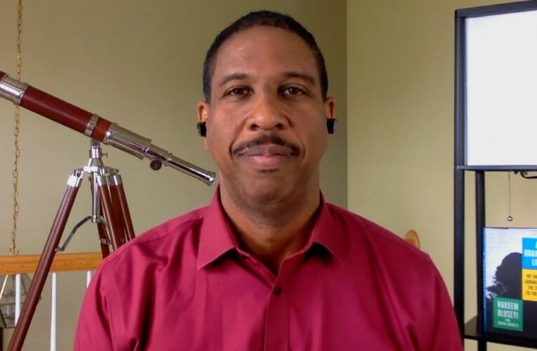 Astrophysicist on UFO sightings: It looks terrestrial, not alien