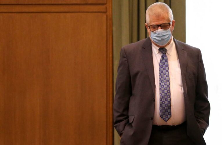 Video appears to show Oregon lawmaker telling protesters how to enter closed state Capitol