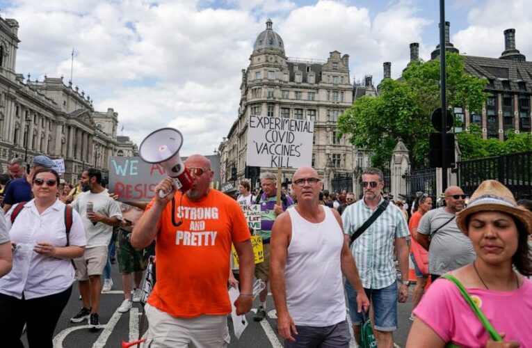 UK govt urged to extend worker support after reopening delay
