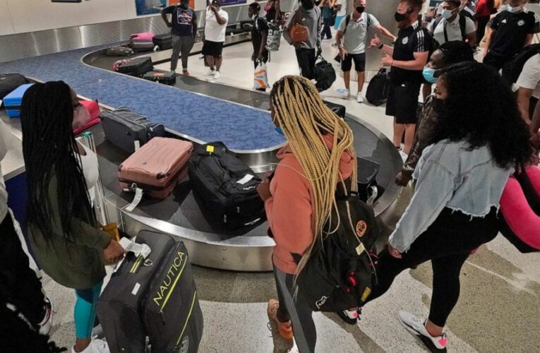 Travel rebound: 2 million people go through US airports