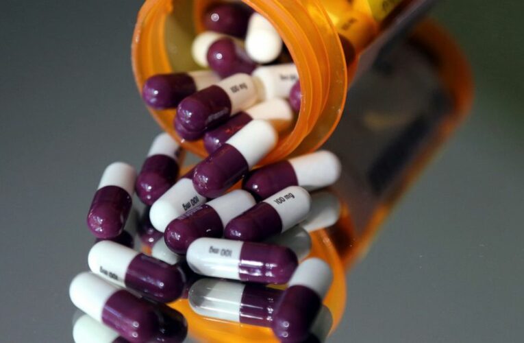 To curb drug prices, Democrats still seeking a balance