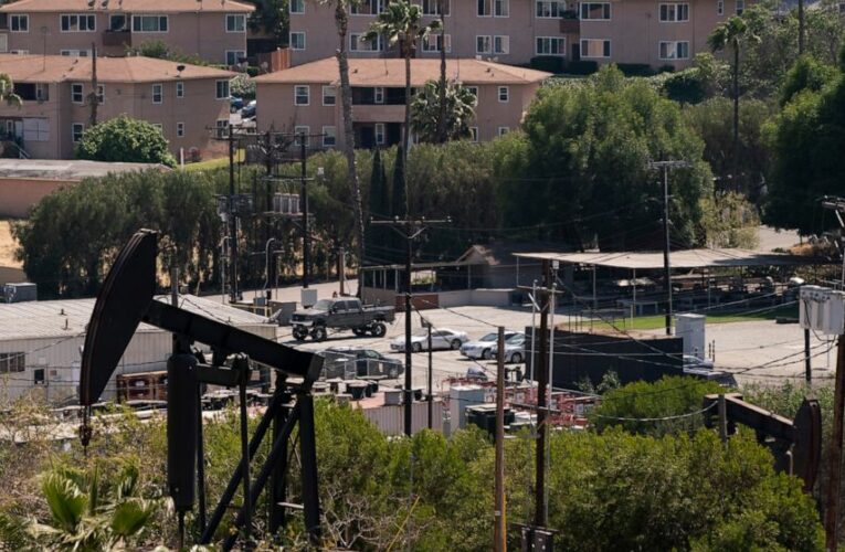 California oil regulators delay health, safety rules again