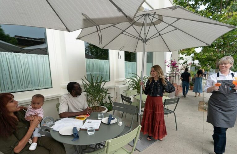 Help wanted: Labor crisis shocks California restaurants