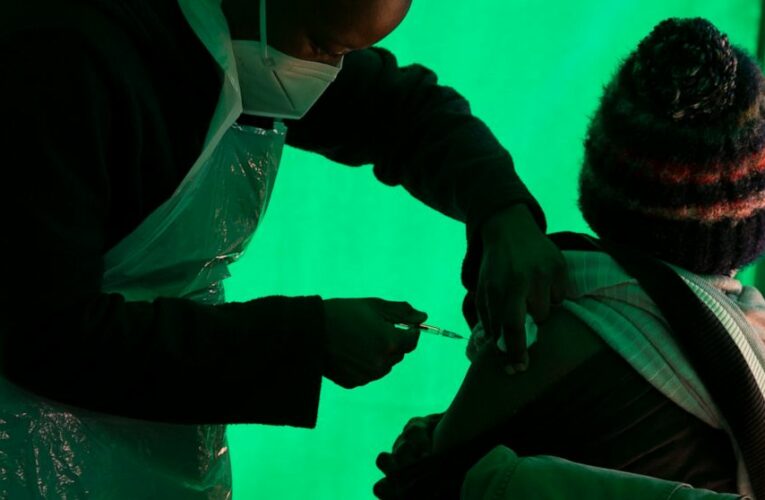 Foundation to spend $1.3B to vaccinate Africans for COVID