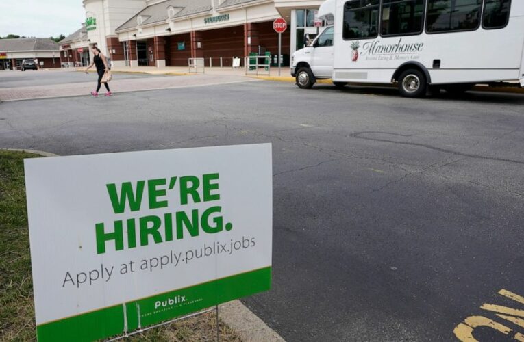 US jobless claims tick down to 411,000 as economy heals