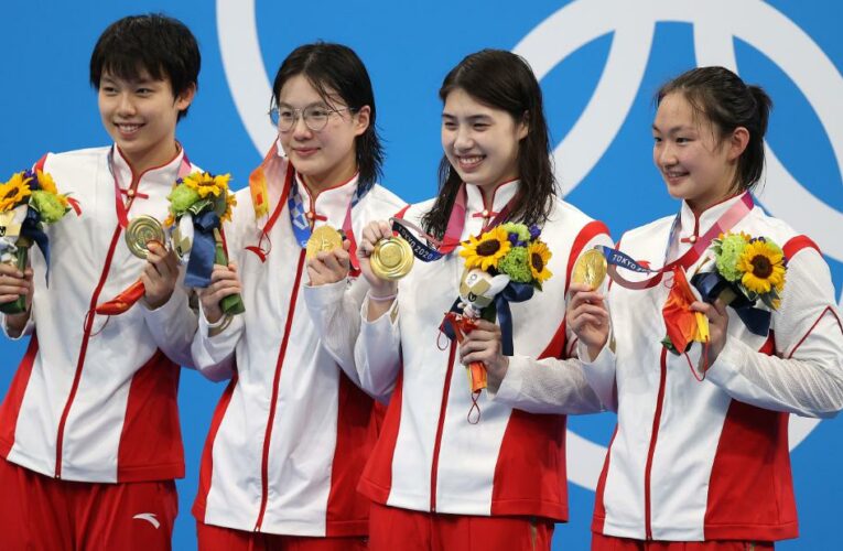 Women’s teams from China, USA and Australia, who won gold, silver and bronze, respectively, all swam faster than the previous world record