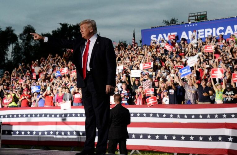 AP source: Trump plans lawsuit against Facebook, Twitter