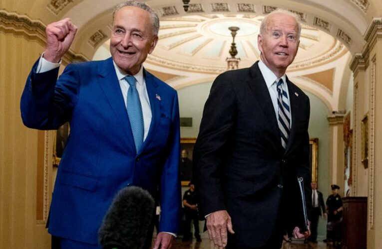 Top Senate Dem sets infrastructure vote, pressures lawmakers
