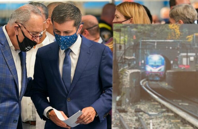 Rail officials push 15-year plan to boost Northeast Corridor