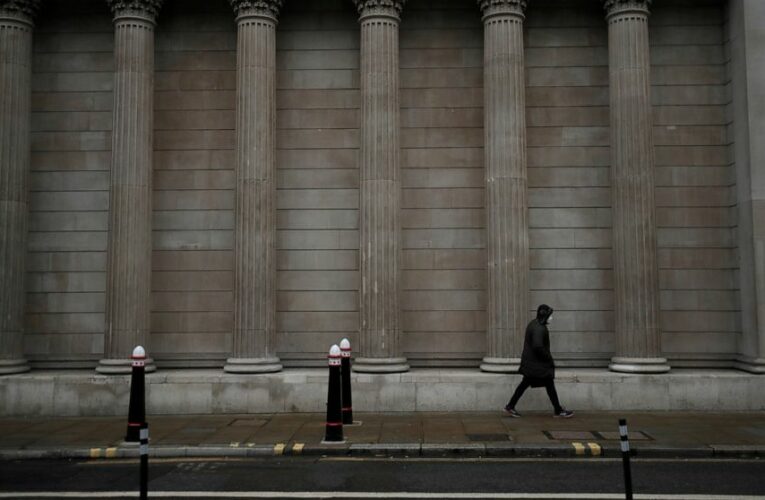 Bank of England ditches dividend limits on UK banks