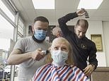 VIDEO: Barbers surprise cancer patient by shaving their own heads in solidarity