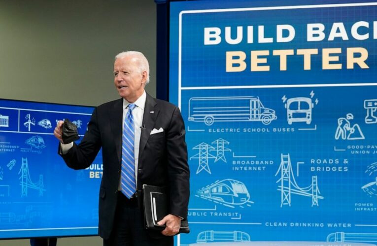 Pelosi faces new threat from moderate Democrats over budget