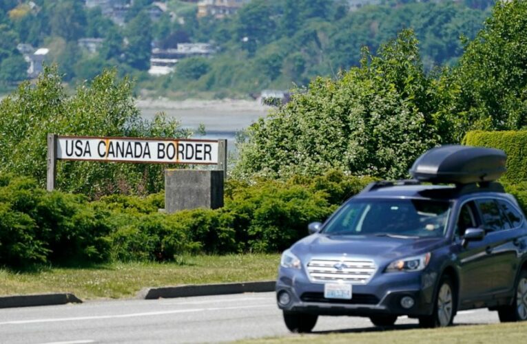 Canada begins allowing vaccinated US citizens to visit again