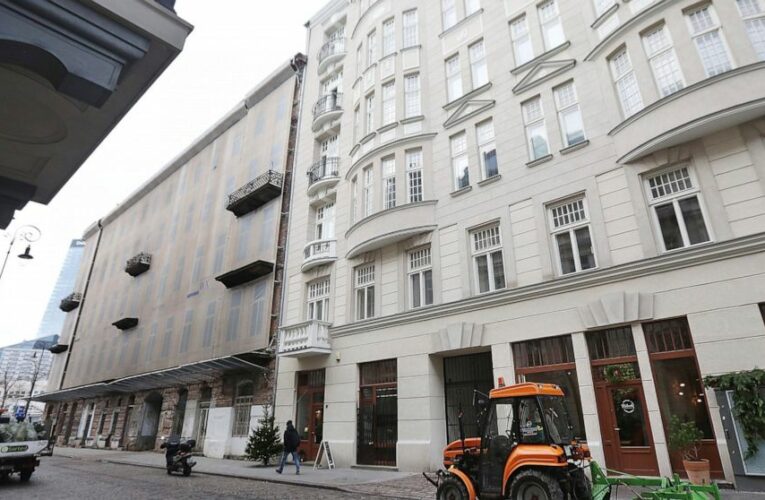 Israel condemns Poland restitution law, recalls top diplomat