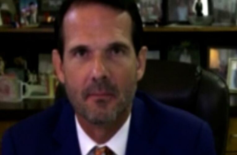 2 districts, 2 outcomes: Data shows stark difference in schools’ Covid-19 approaches