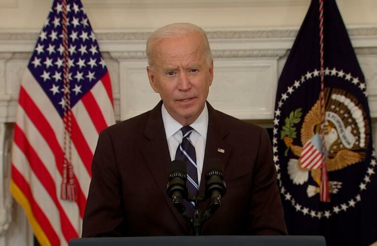 Biden plans to sign an executive order requiring all government employees to be vaccinated against Covid-19, with no option of being regularly tested to opt out