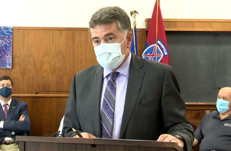 NY hospital to pause baby deliveries after Covid resignations