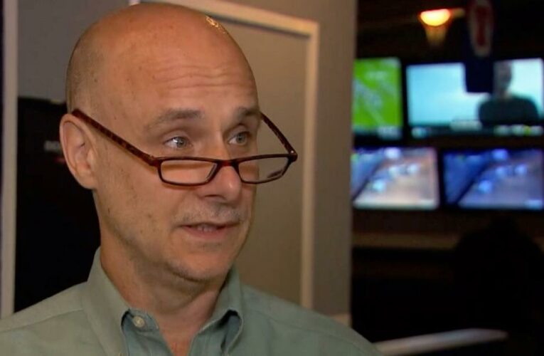 Restaurant owner explains why he kicked out customers