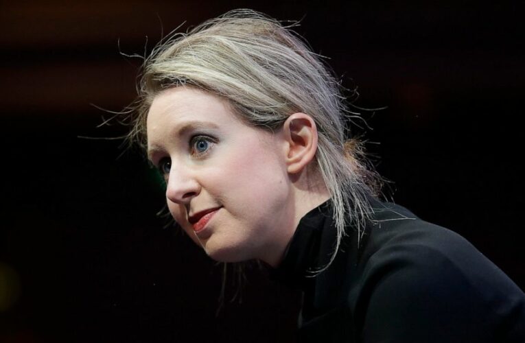 Elizabeth Holmes drawn as villain, underdog as trial begins