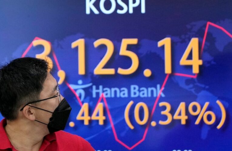 Stocks fall broadly, remain on track for weekly losses