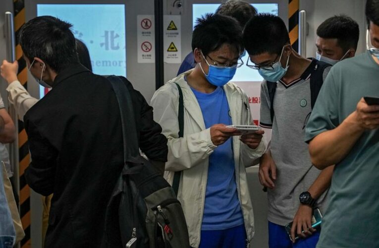 Parents in China laud rule limiting video game time for kids