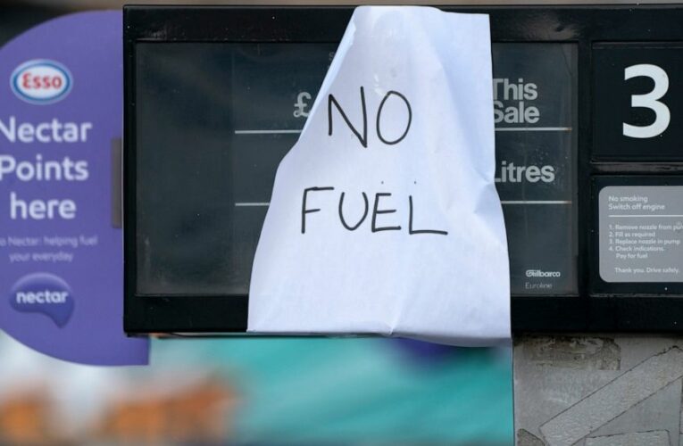 UK readies soldiers to help ease gas shortages at pumps