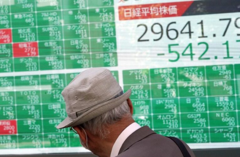 Asian shares tumble on jitters over inflation, bond yields