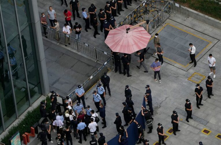 Chinese banks try to calm fears about developer’s debts