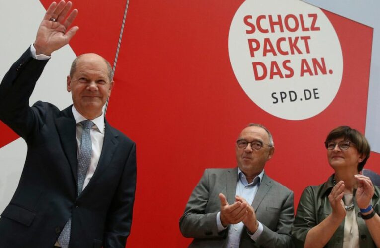 German lawmakers meet to mull fallout from election