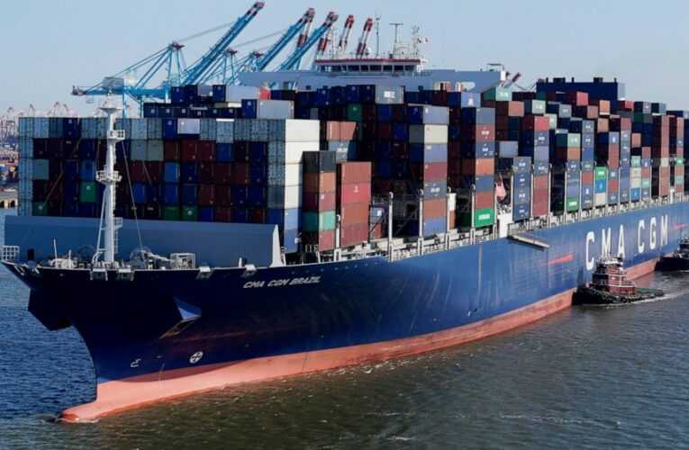Industry group backs global carbon price for large ships