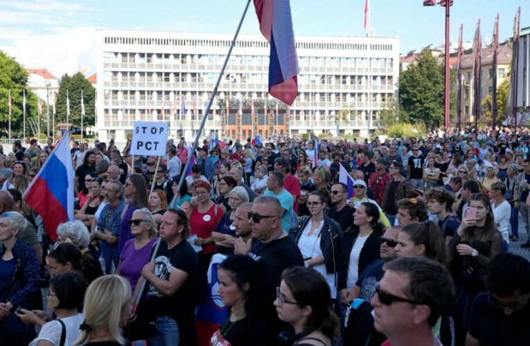 Slovenia police use water cannons at anti-COVID pass protest