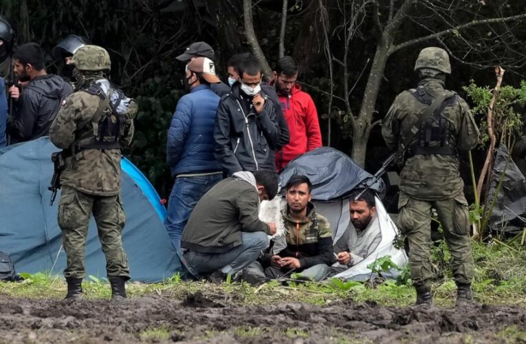 Polish PM points to Russia amid standoff at Belarus border