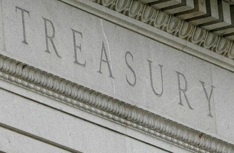 US budget deficit rises to $2.71 trillion through August