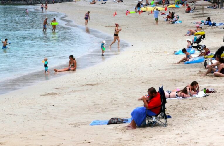 Two anchors of COVID safety net ending, affecting millions