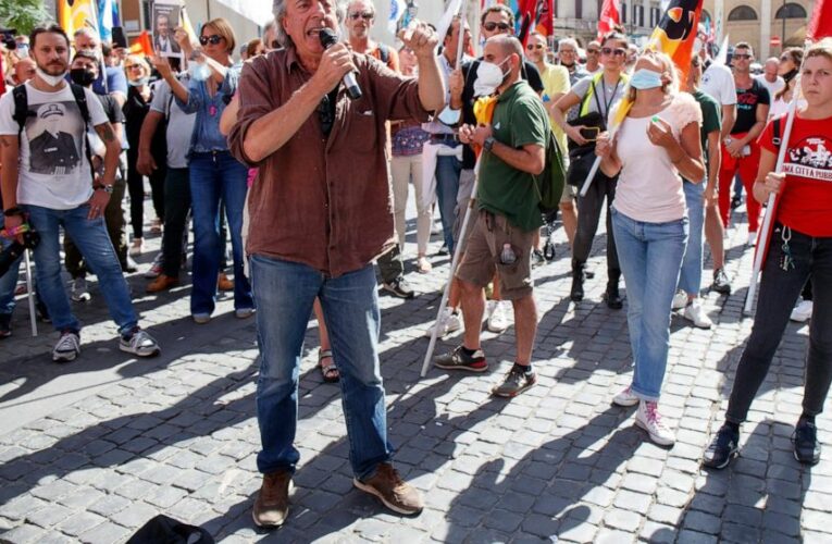 Alitalia’s final weeks flying marked by protests, apologies