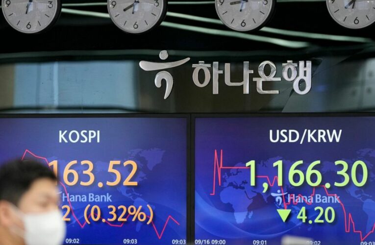 Stocks end lower after a brief afternoon recovery fades
