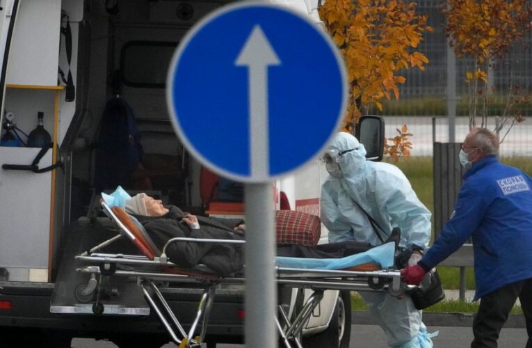Russia sets another daily COVID-19 deaths record