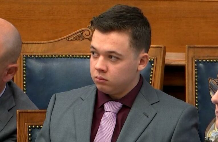 Kyle Rittenhouse visibly shaken in court as prosecution rests