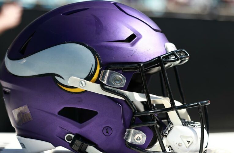 Minnesota Vikings vaccinated player was rushed to ER with Covid-19 symptoms, coach says