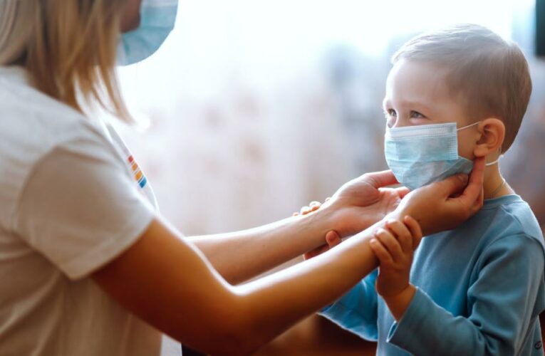 Little kids can likely read your emotions even when you wear a face mask, study finds