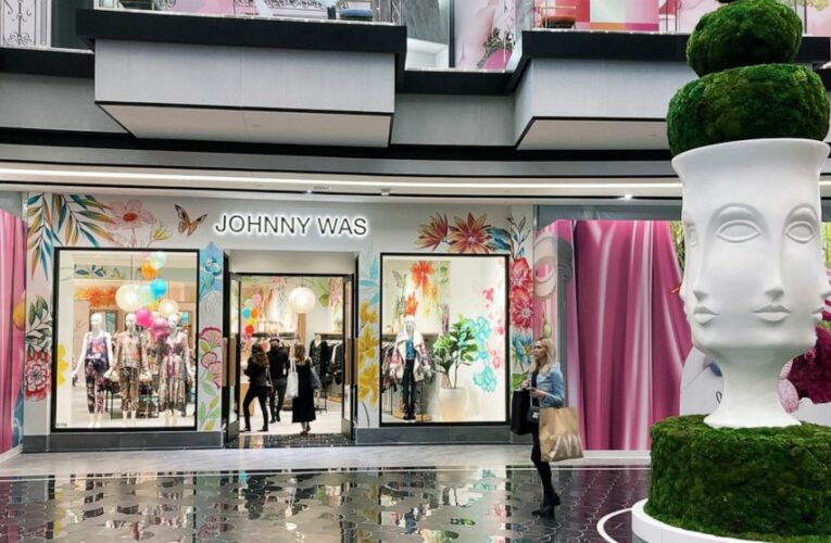 US service sector expands at record pace in October