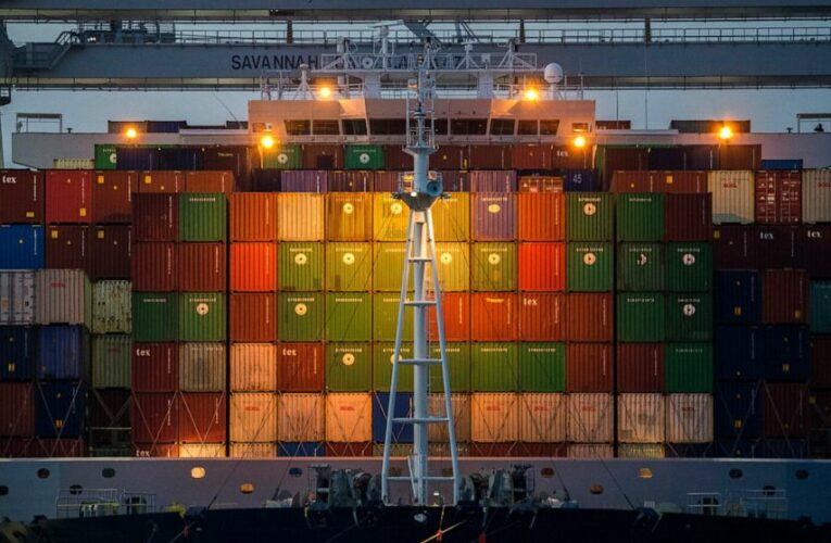 US trade deficit hits record of $80.9 billion in September