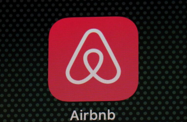 Airbnb reports $834 million 3Q profit as revenue soars