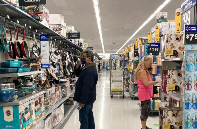 Strong sales, profit from Walmart on cusp of holiday season