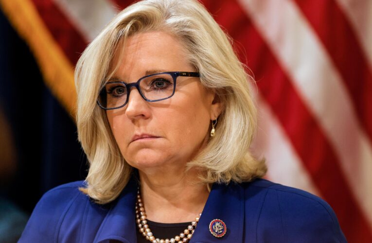 Rep. Liz Cheney reads texts sent to Mark Meadows on Jan. 6 during contempt vote debate