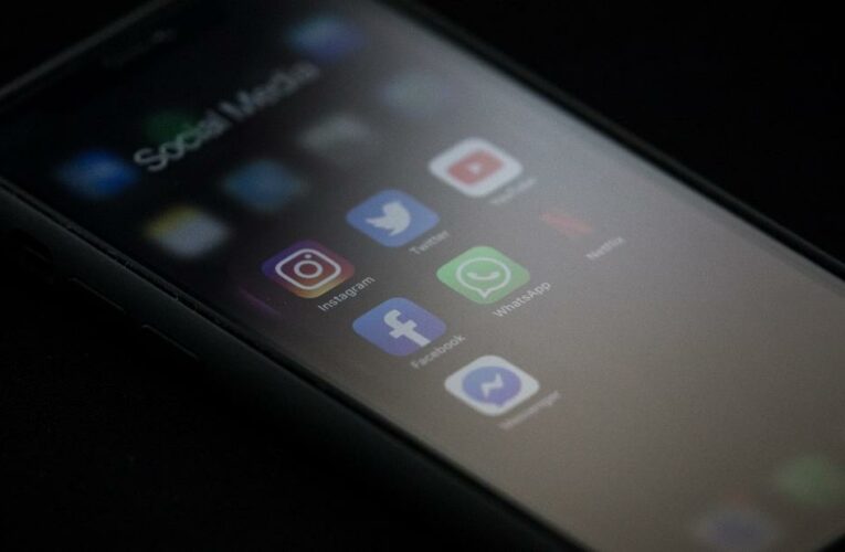 ‘Please just send me to a mental institution.’ Mom describes daughter’s struggle with social media