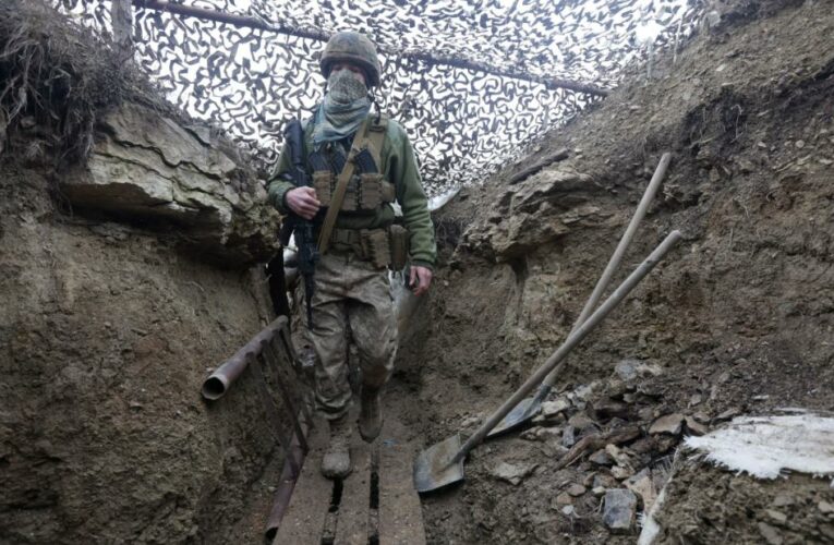 Ukraine’s defense minister warns there will be a ‘bloody massacre’ if Russia invades
