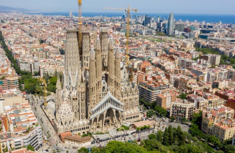 CDC adds 8 places to its high-risk travel list, including the world’s No. 2 most popular destination