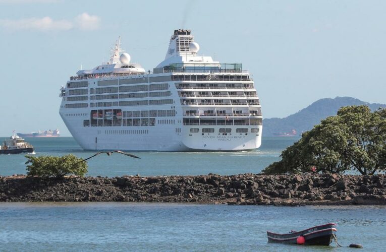 CDC: Cruises should be avoided regardless of vaccination status