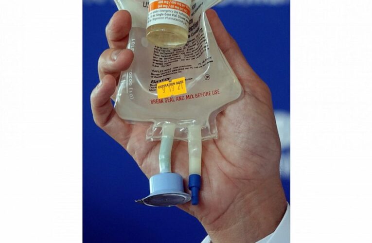 Omicron may sideline two leading drugs against COVID-19